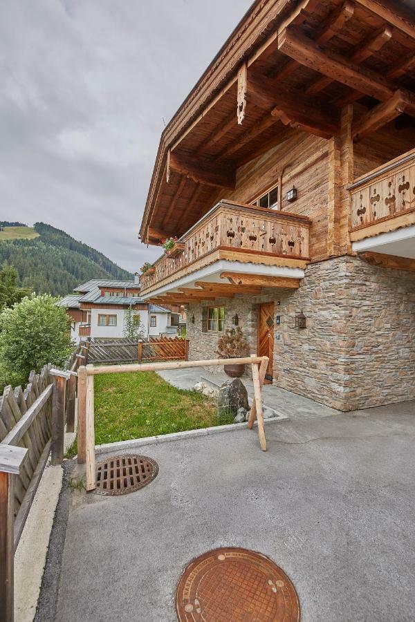 Panorama Chalets Saalbach-Hinterglemm Bagian luar foto